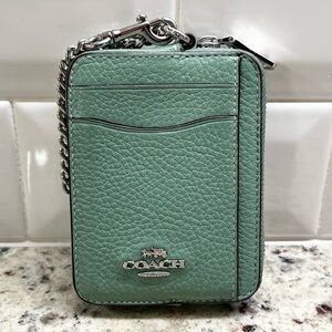 Coach Zippered Card Case EUC